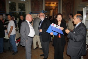 Conversations les Présidents GAPS et FFAP, Sophie BASTIDE (Echo de la Timbrologie) et Alain ISRAEL (Club Croix-Rouge)