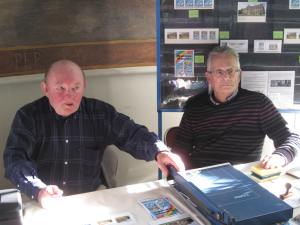 Le stand AFE-AEC avec Michel BEZARD et Juan-Jose ARA-SOMOHANO